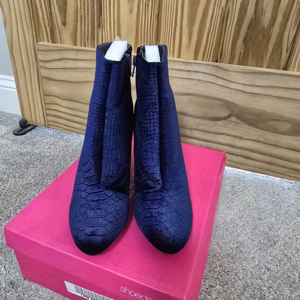 Shoe Dazzle Blue Heeled Boots